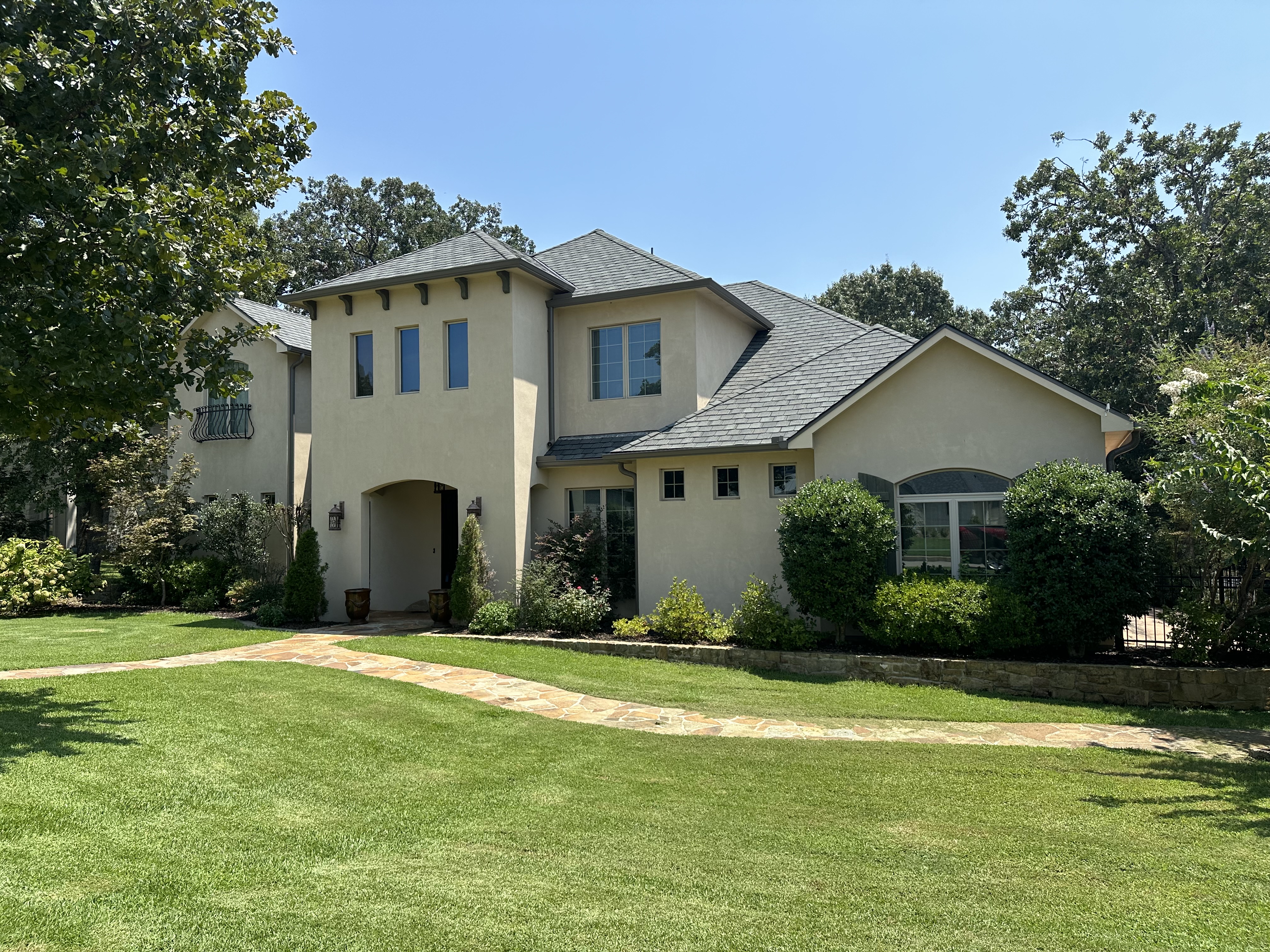 Upscale home with new designer shingles — East Texas