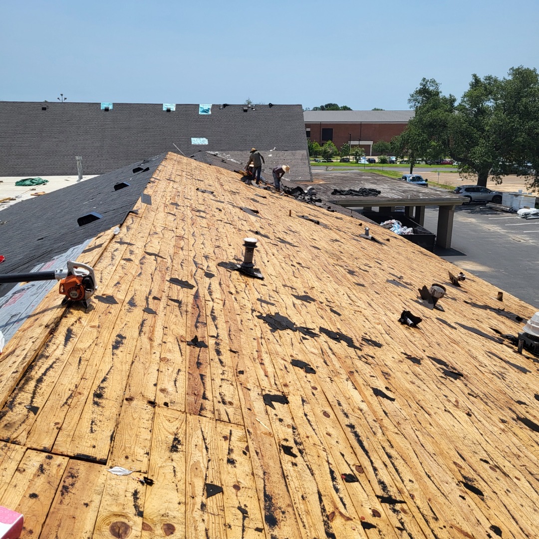 Do Roofing Companies Handle Storm Damage in Tyler, TX?
